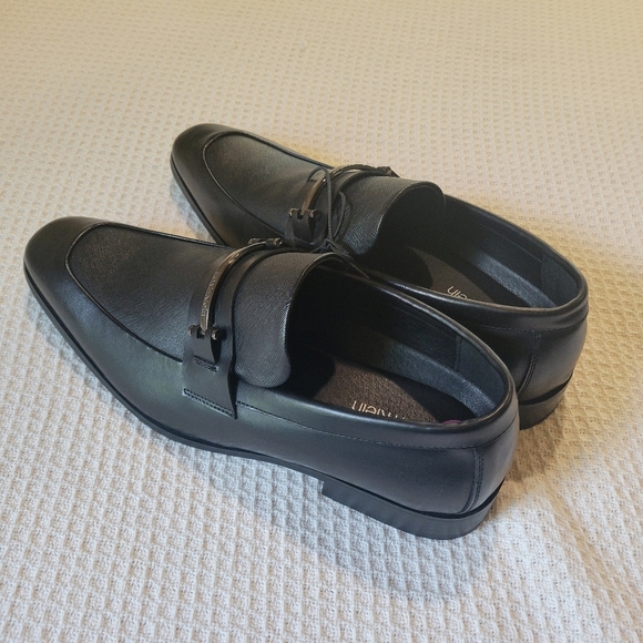 Calvin Clein Men's Black Loafers - Picture 5 of 10